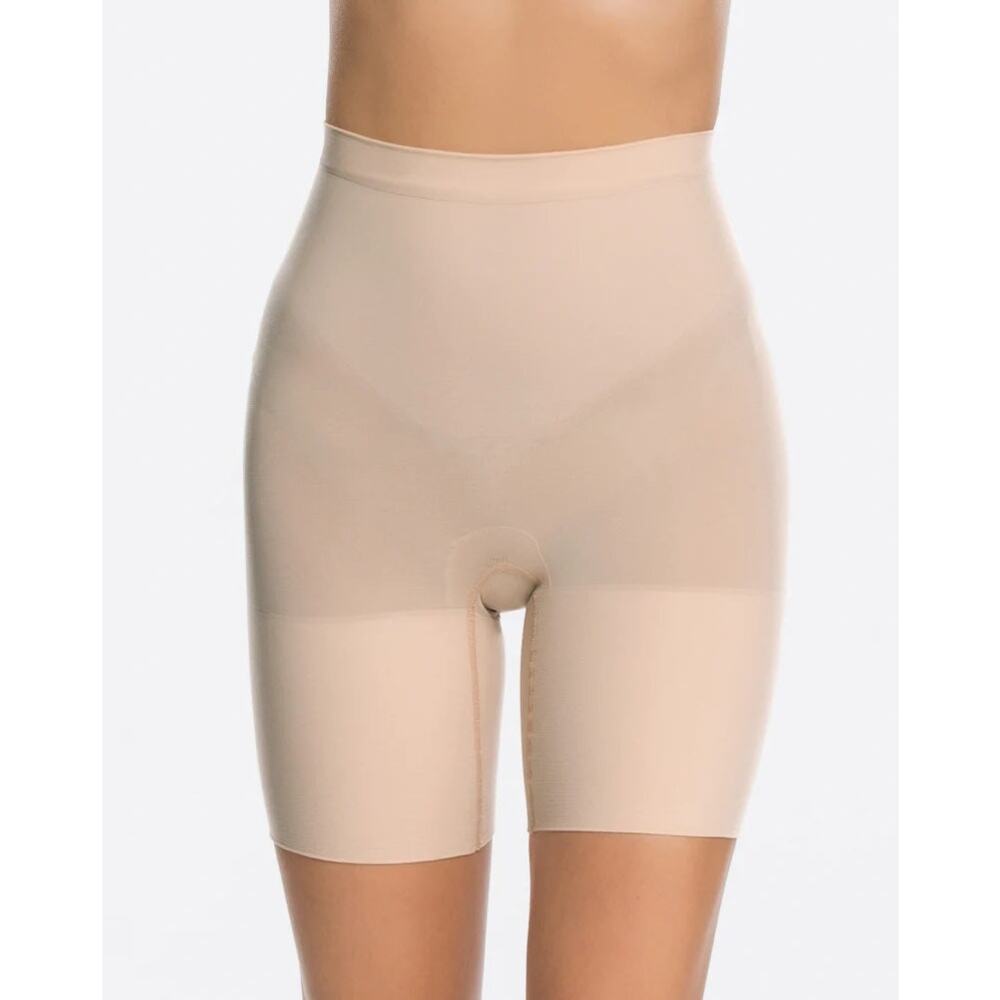 Spanx Women's Power Shaping Shorts Comfortable Nude Size Large NWT